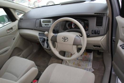 TOYOTA ISIS 2007