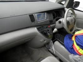 TOYOTA ISIS L 2010