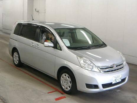 TOYOTA ISIS L 2010