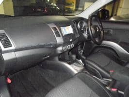 MITSUBISHI OUTLANDER 4WD 24G PREMIUM 2010