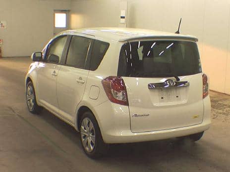 TOYOTA RACTIS G L PACKHID SELECTION 2010