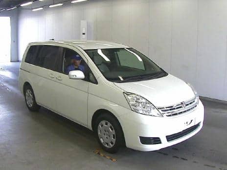 TOYOTA ISIS L  2010