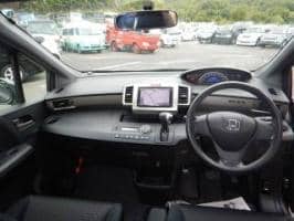 HONDA FREED SPIKE  2010