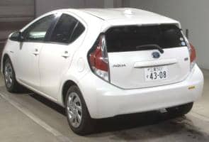 TOYOTA AQUA S 2015