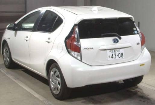 TOYOTA AQUA S 2015