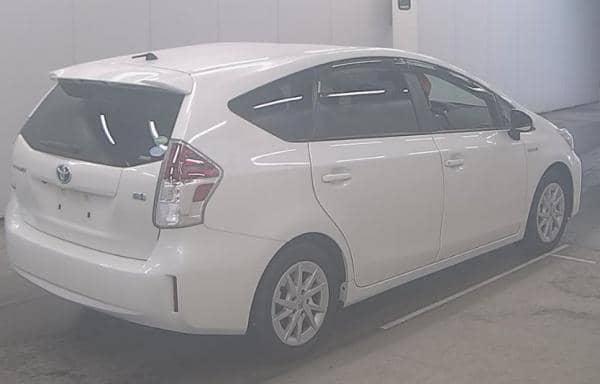 Приус альфа gs