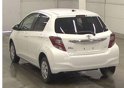 TOYOTA VITZ F 2015