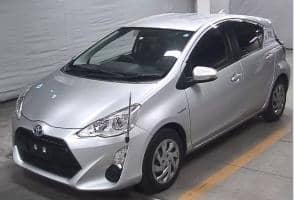 TOYOTA AQUA S 2015