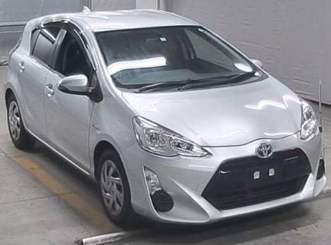 TOYOTA AQUA S 2015