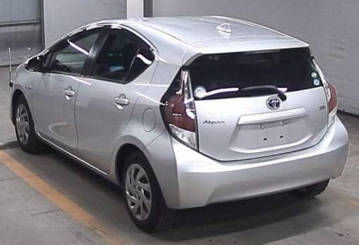 TOYOTA AQUA S 2015