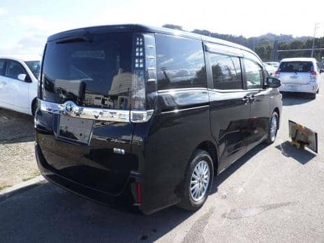 TOYOTA VOXY HYBRID V 2015