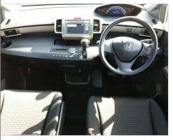 HONDA FREED SPIKE GL 2013