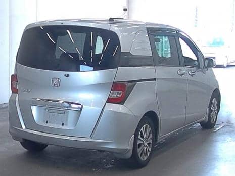 HONDA FREED SPIKE GL 2013