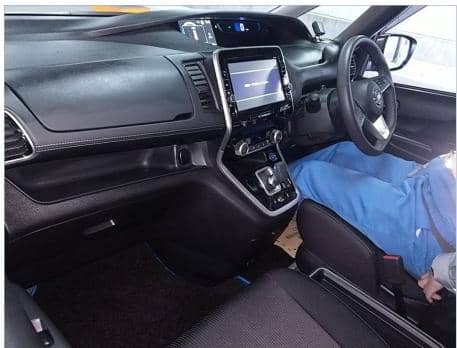 NISSAN SERENA E- POWER HIGHWAY STAR 2019