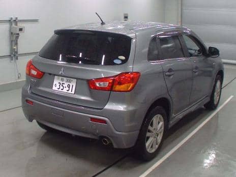 MITSUBISHI RVR G 2010