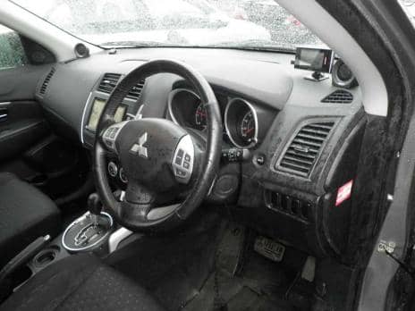 MITSUBISHI RVR G 2010