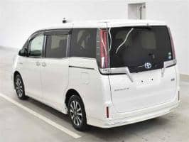 TOYOTA ESQUIRE HYBRID GI PREMIUM PACKAGE 2017