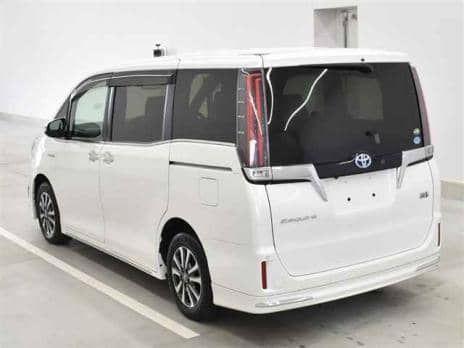 TOYOTA ESQUIRE HYBRID GI PREMIUM PACKAGE 2017
