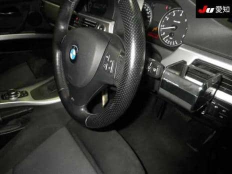 BMW 3 SERIES 320i 2011