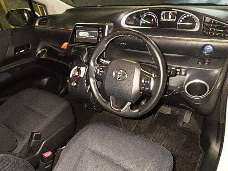 TOYOTA SIENTA HYBRID G 2017