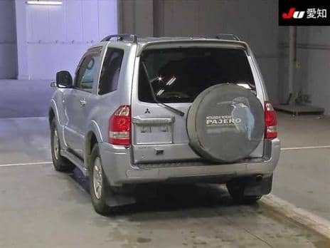 MITSUBISHI PAJERO