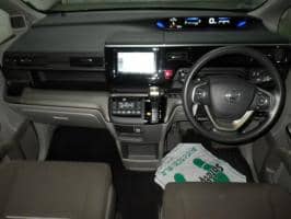 HONDA STEPWGN 4WD G HONDA SENSING 8 PERSON
