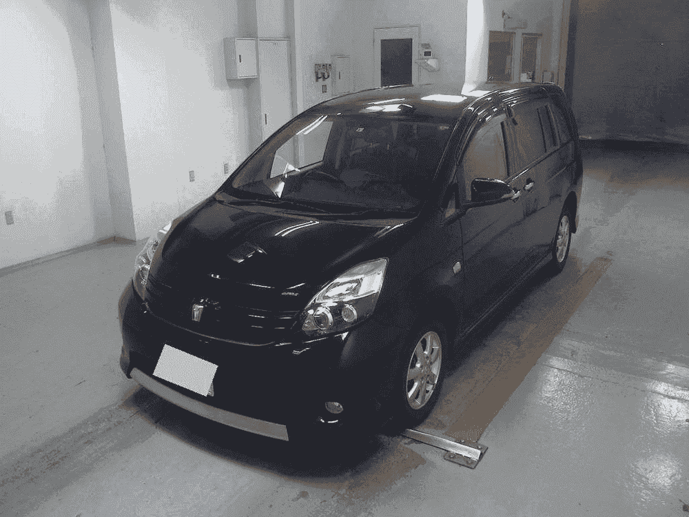 TOYOTA ISIS PLATANA V SELECTION NOIR 4WD 2015