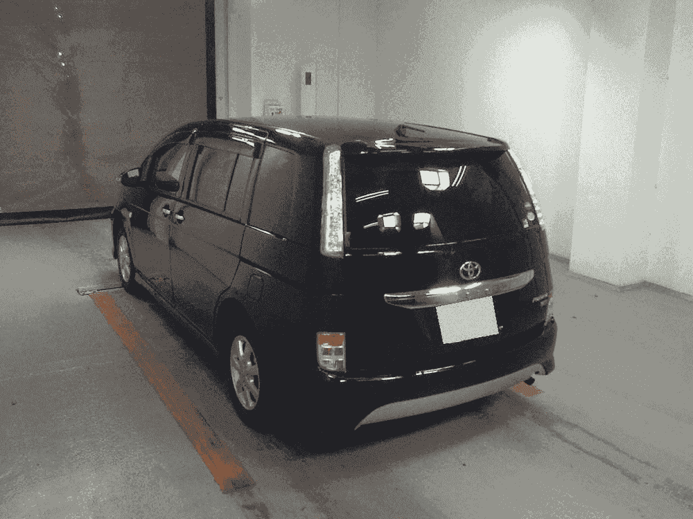TOYOTA ISIS PLATANA V SELECTION NOIR 4WD 2015