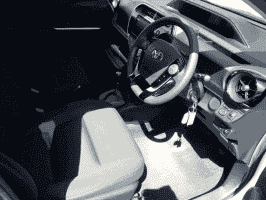TOYOTA AQUA S 2017