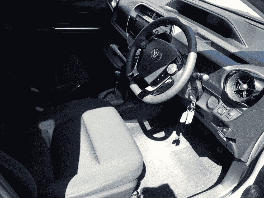 TOYOTA AQUA S 2017