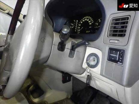 TOYOTA GRAND HIACE 2001