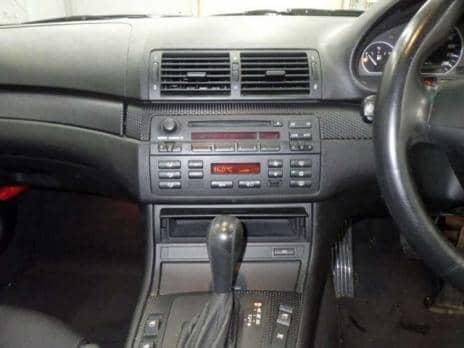 BMW 3 SERIES 330i 2004