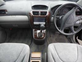 MITSUBISHI CHARIOT GRANDIS TOURING 2002