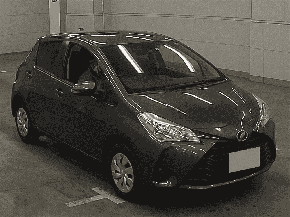 TOYOTA VITZ F 2018