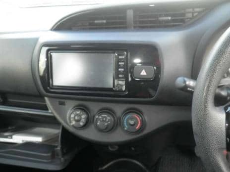 TOYOTA VITZ F 2017