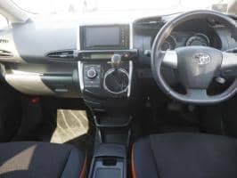 TOYOTA WISH 2.0Z 2012