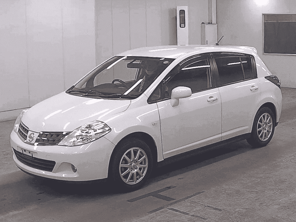 NISSAN TIIDA 15M 2010