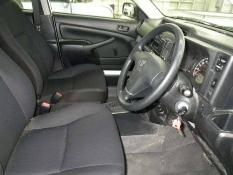 TOYOTA PROBOX DX COMFORT 4WD 2017