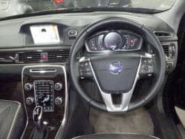 VOLVO V70 2016