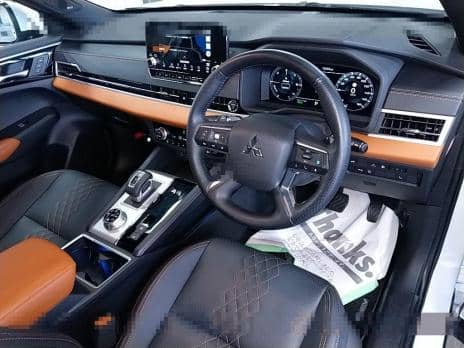 MITSUBISHI OUTLANDER PHEV P 2022