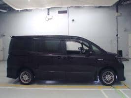 TOYOTA VOXY HYBRID ZS 2016