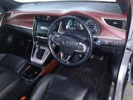 TOYOTA HARRIER HYBRID 4WD PROGRESS METAL AND LEATHER PACKAGE 2018
