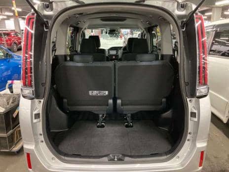 TOYOTA NOAH HYBRID X 2019