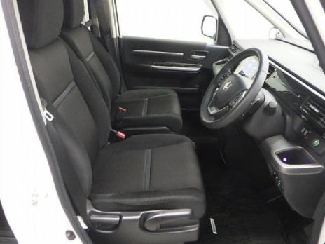 HONDA STEPWGN SPADA 4WD HONDA SENSING8 PERSON 2018