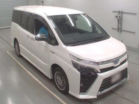 TOYOTA VOXY HYBRID ZS KIRAMEKI 2018