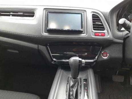 HONDA VEZEL X 2015
