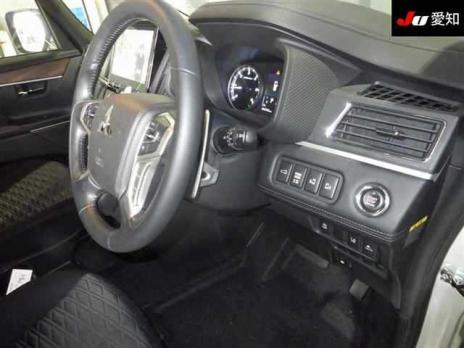 MITSUBISHI DELICA D:5 P 4WD 2019