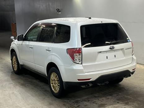 SUBARU FORESTER 2.0X 2010