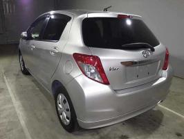 TOYOTA VITZ JEWELA 2012