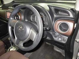 TOYOTA VITZ JEWELA 2012